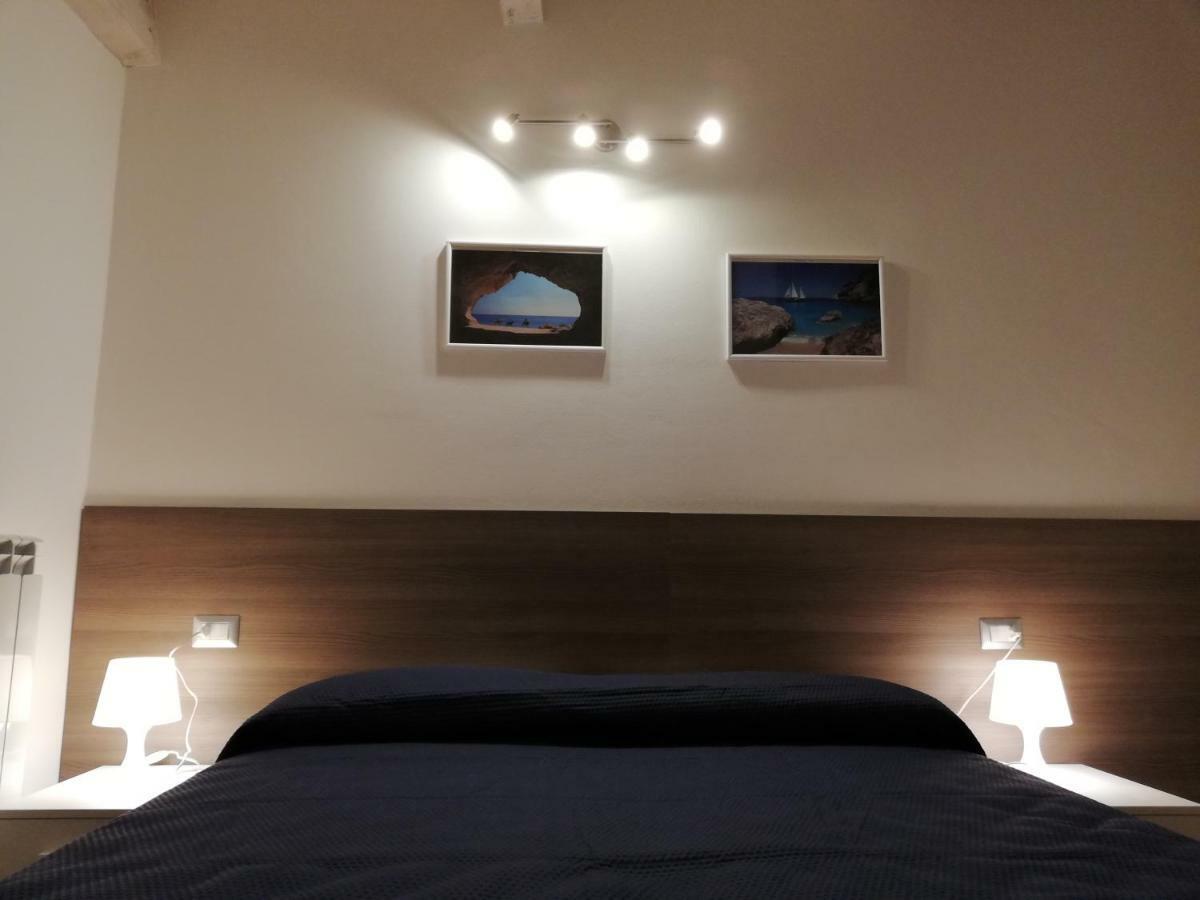 Memento Bed & Breakfast Ossi Bagian luar foto