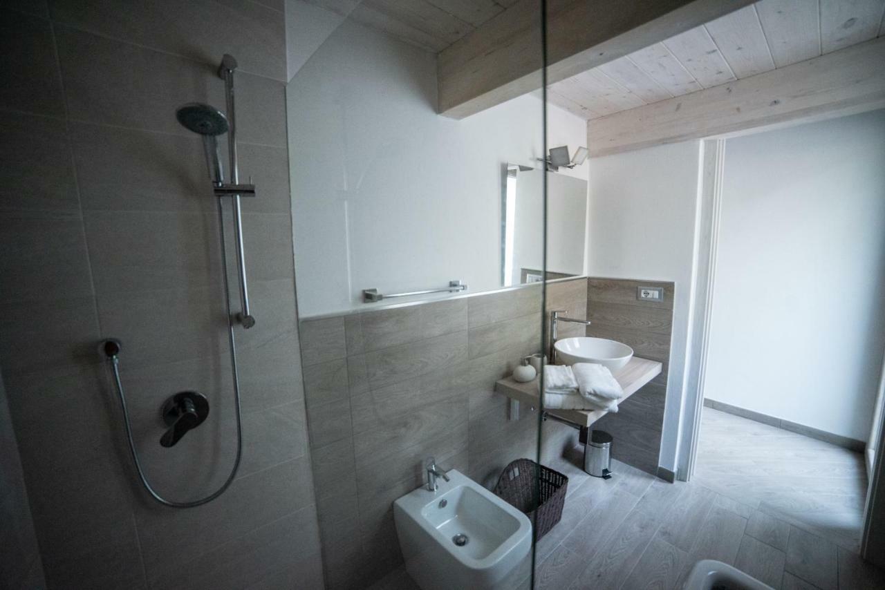 Memento Bed & Breakfast Ossi Bagian luar foto
