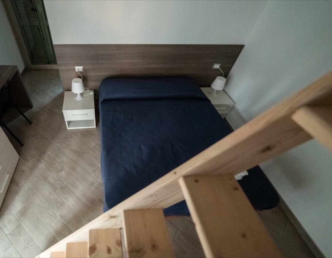 Memento Bed & Breakfast Ossi Bagian luar foto