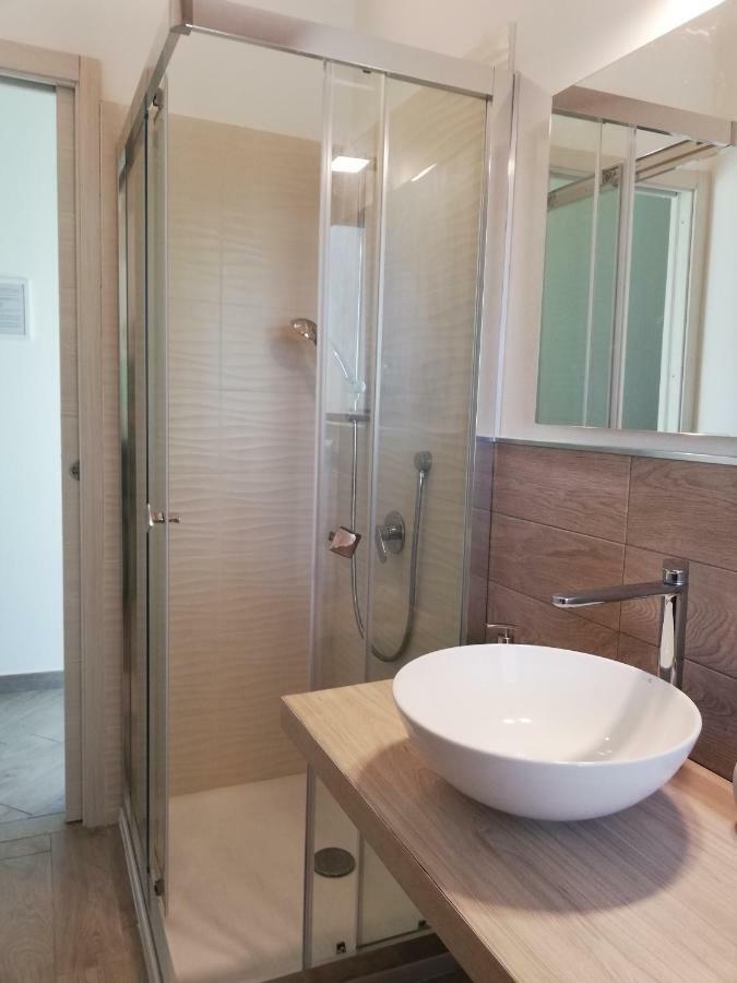 Memento Bed & Breakfast Ossi Bagian luar foto